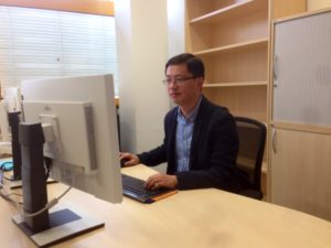 Research-Alumni-Interview with Dr. Xiaoming Chen (Image: Pingfang Li)