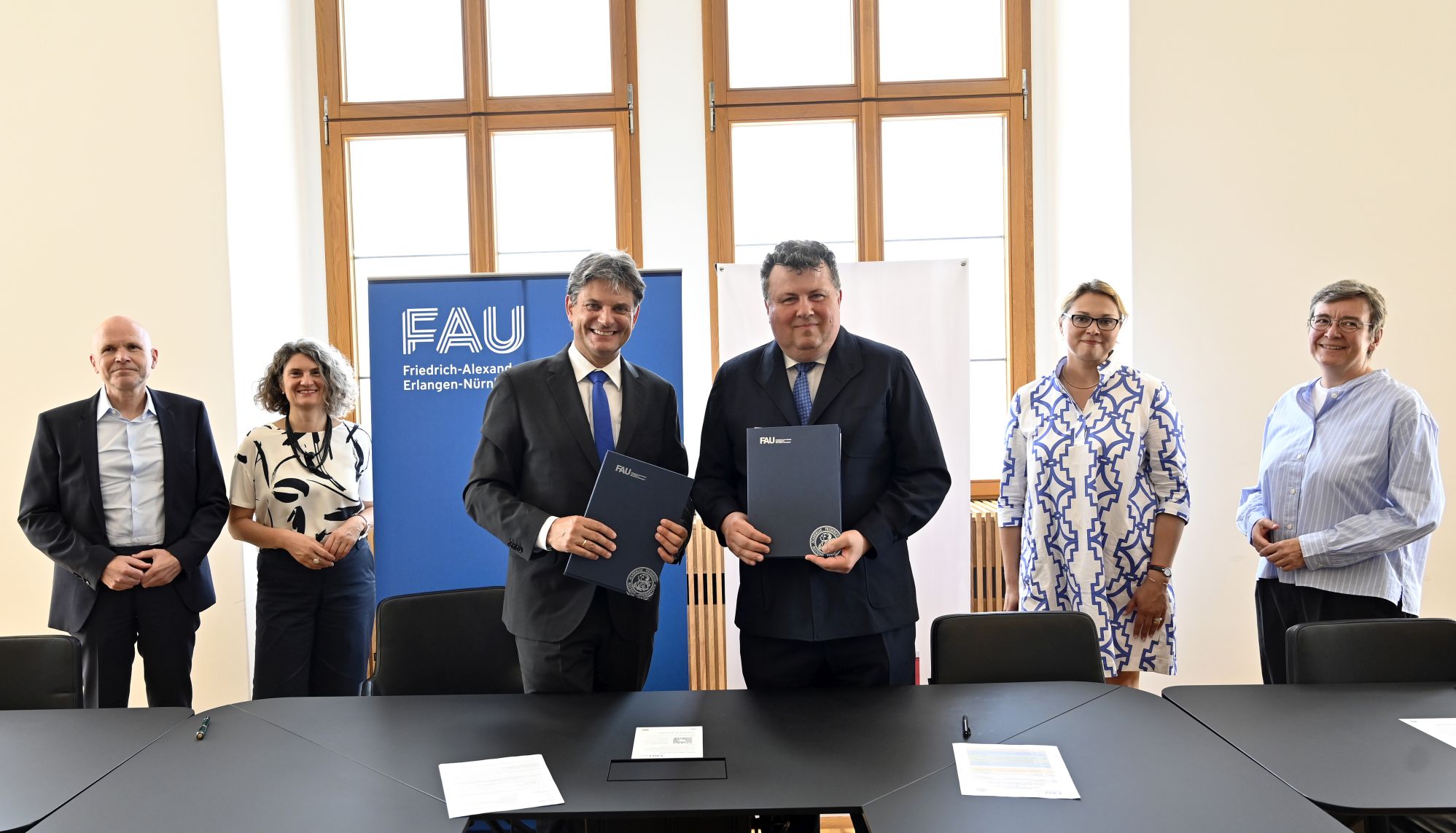 Prof. Dr. Dirk Holtbrügge, Prof. Dr. Maria Rentetzi, Prof. Dr. Joachim Hornegger, Prof. Dr. Volodymyr Bugrov, Prof. Dr. Kseniia Smyrnova, Prof. Dr. Kathrin Möslein