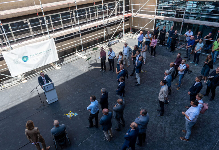 Max Planck Center for Physics and Medicine celebrates topping out ceremony