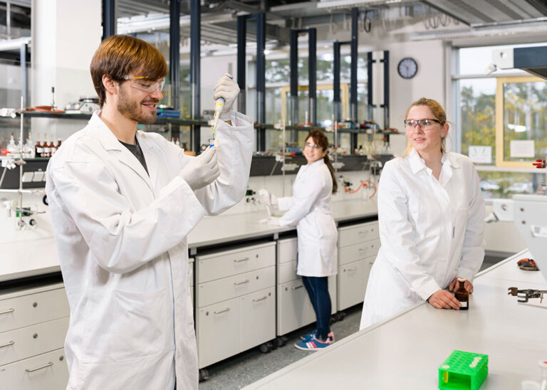 Measuring research performance – do only numbers count?