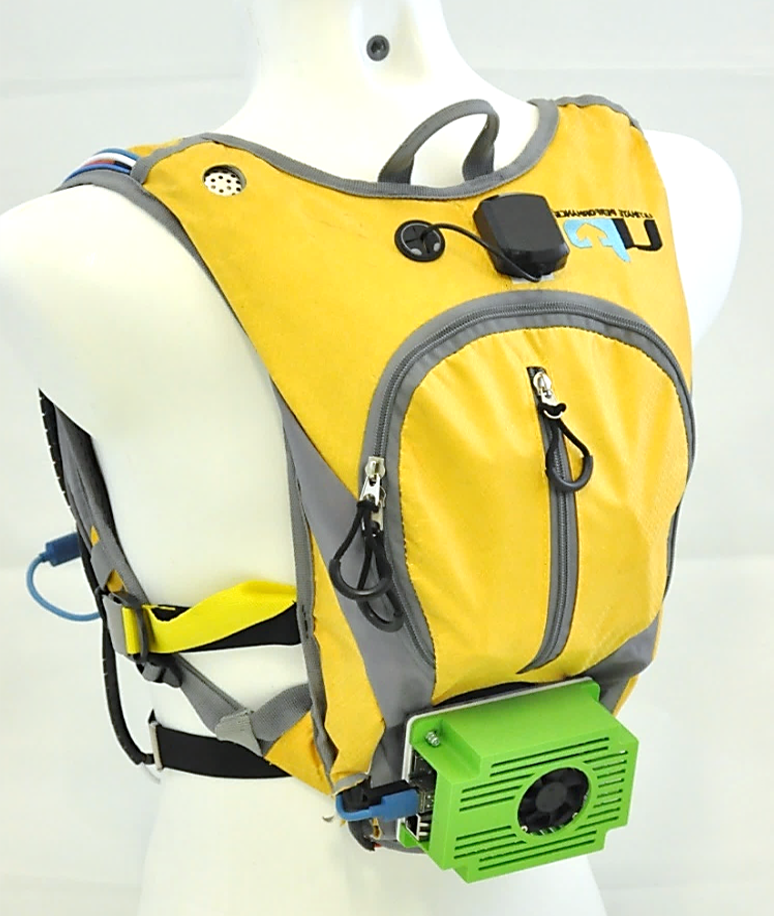 The backside of the LOMOBI backpack. Via multimodal interfaces, the backpack can warn its users when they leave the safe path, e.g. through vibration. Pic: FAU