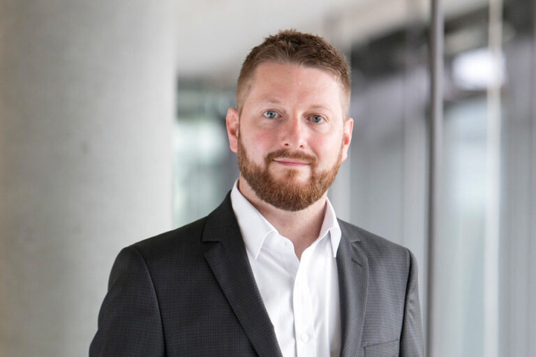 Energy crisis caused high environmental and health costs