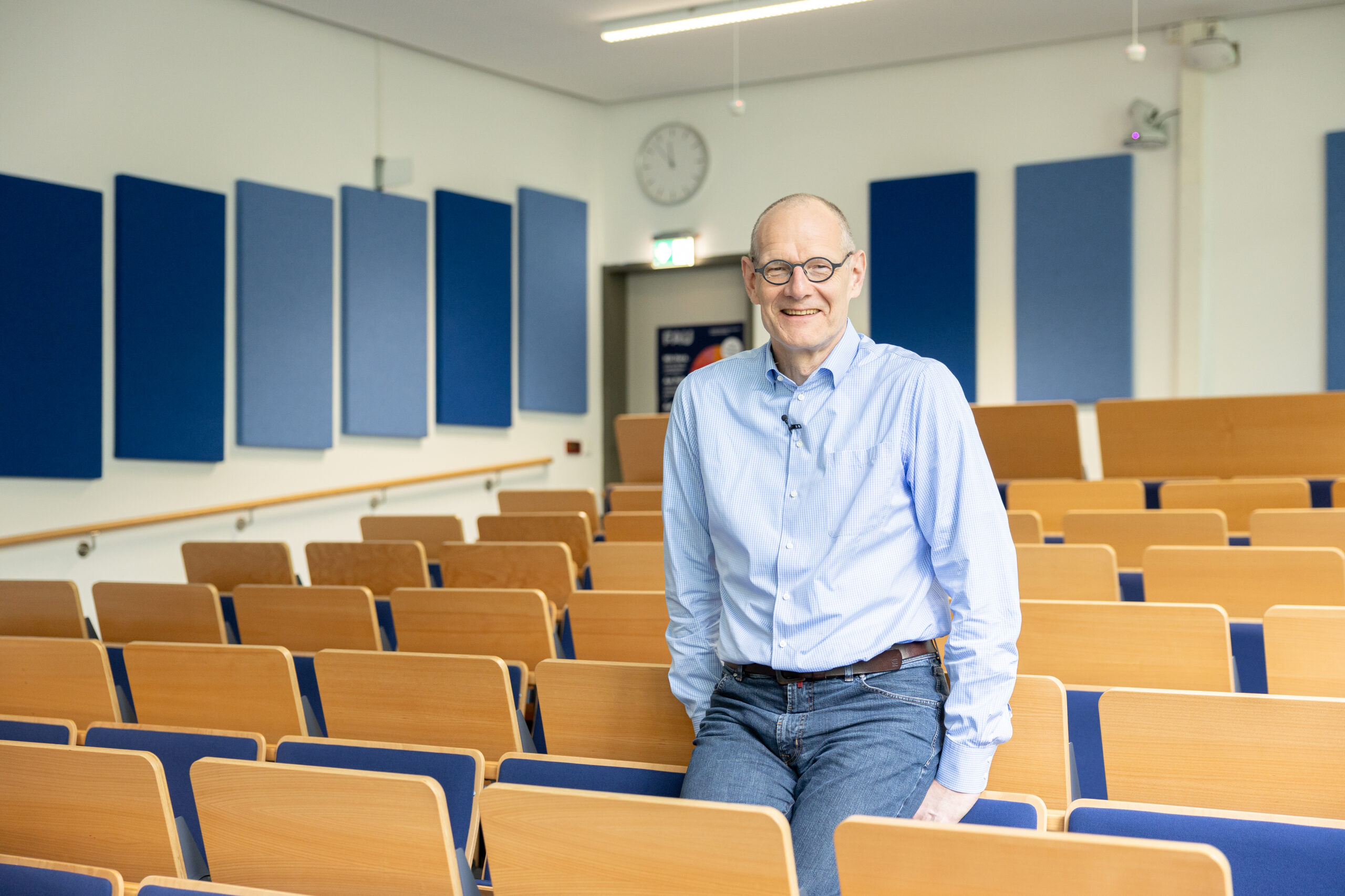 Dr. Bernd Montag at the Faculty of Sciences of FAU