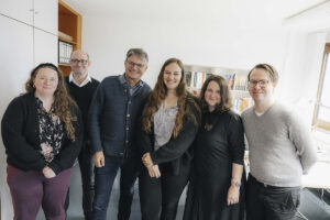 Group photography of the Lillge team, FAU President Hornegger and Prof. Hilge. 