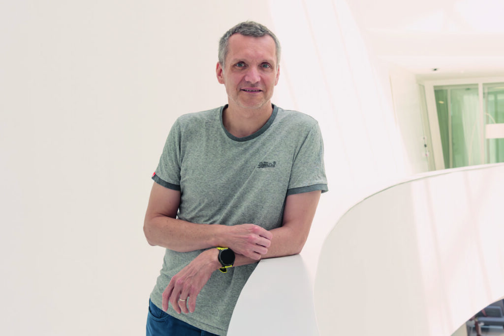 Portrait of Prof. Dr. Benoit Ladoux