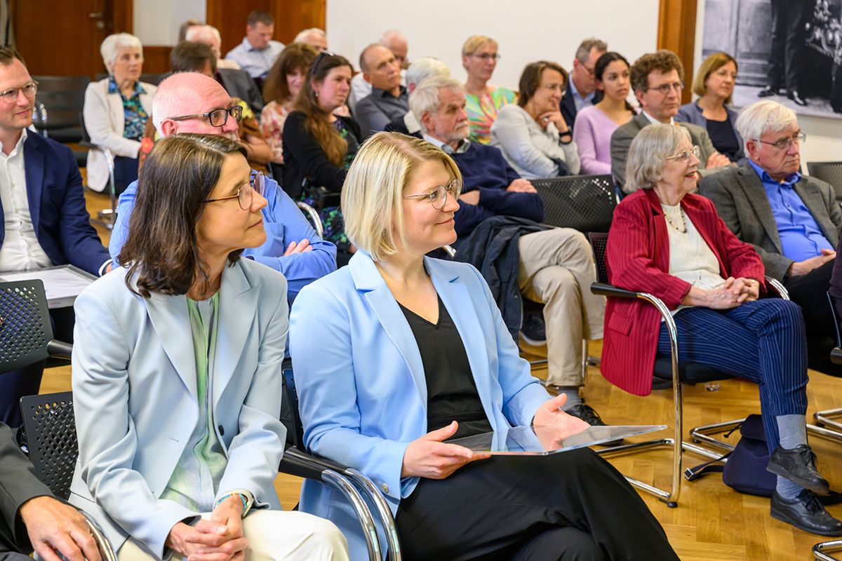 Dr. Gensberger and Dr. Hoenicke during the laudatory speech.