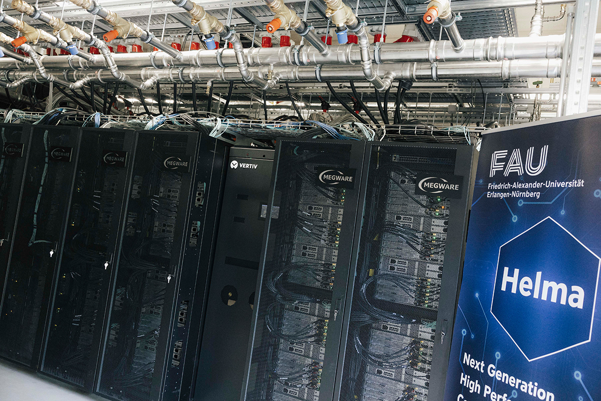 Server. Before that a Ropllup with the name Helma.