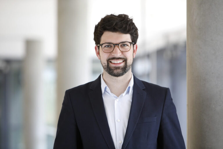 Social media: What needs to change to improve the mental health of young people?