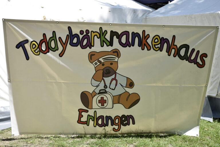 Teddy Bear Hospital in the Erlangen Schlossgarten