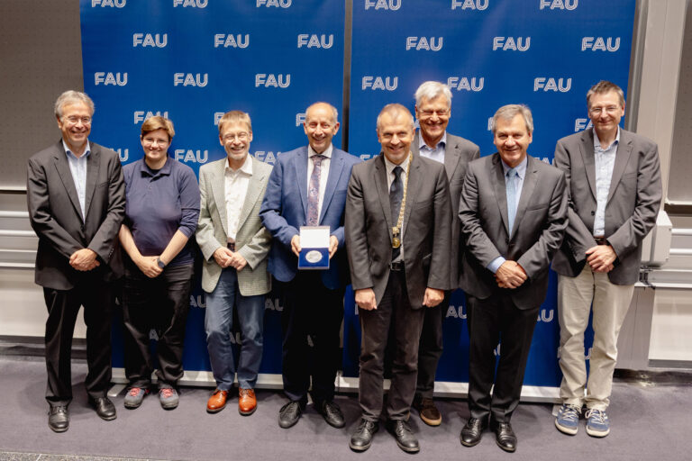Prize for mathematics: FAU awards Staudt Prize
