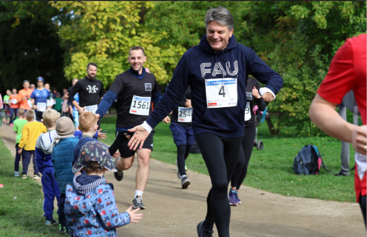 Lauf gegen Krebs” (race against cancer): October 11