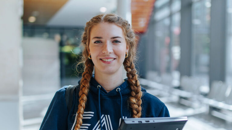 Starting an internship and language courses