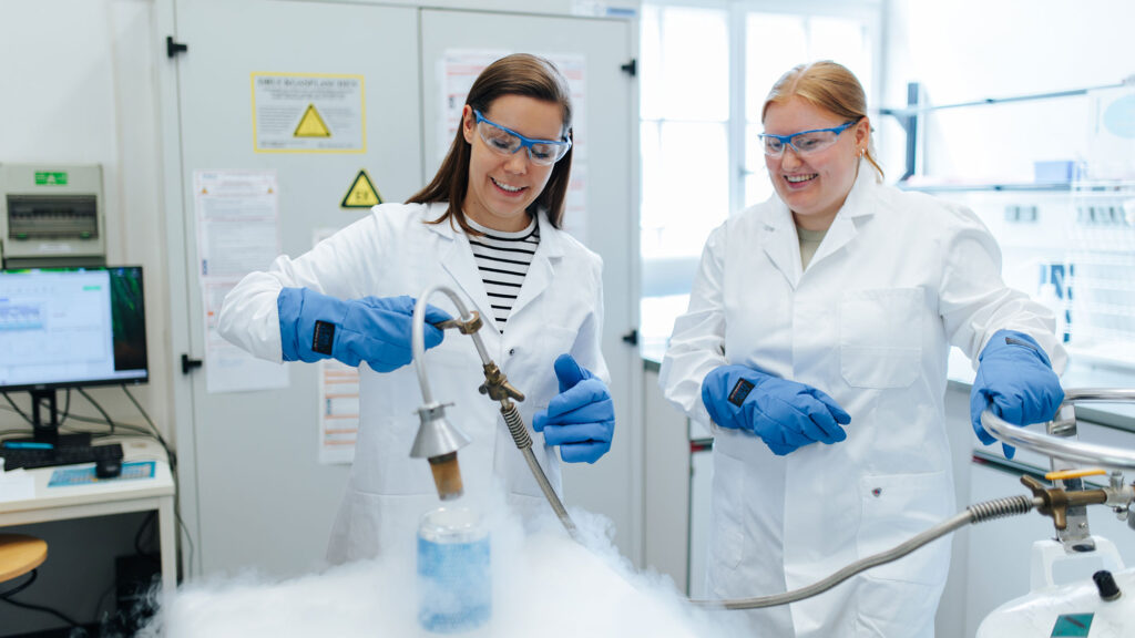Two researchers in a lab.